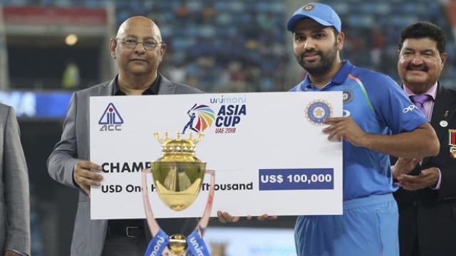 खिताबी जीत के बाद कप्तान रोहित ने कहा- धौनी ने मैच जीतना सिखाया